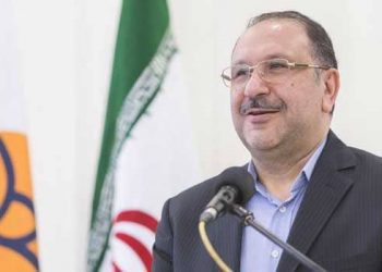 با چترهمراه بیمه‌ پارسیان هر لحظه در کنار شماست(+فیلم)