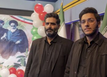 دومین شب برنامه زنده «ایران 45» از شبکه سپهر سیما به امام موسی بن جعفر(ع) تقدیم شد