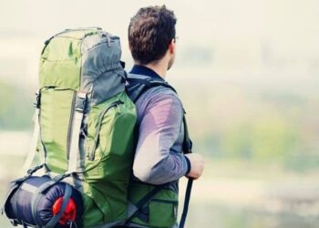 نحوه بستن کیسه خواب به کوله پشتی