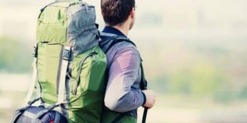 نحوه بستن کیسه خواب به کوله پشتی