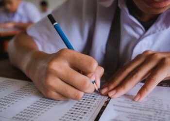 نحوه درس خواندن رتبه های برتر؛ بررسی موشکافانه و کامل