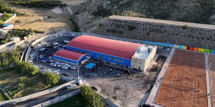 بهره‌برداری از پروژه‌های ورزشی محله چاوان تبریز با ۴۰۰ میلیارد ریال هزینه