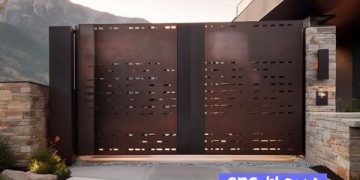 ۵ مدل درب حیاط ساده و زیبا که نمای خانه‌تان را دگرگون می‌کند!