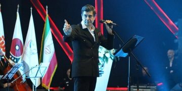 مراسم دهمین سالگرد تأسیس مجتمع تجاری کورش برگزار شد