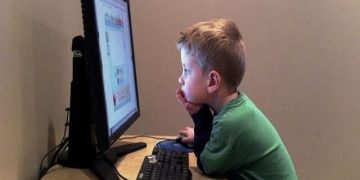 بازی‌های رایانه‌ای فرصتی برای رشد یا تهدیدی برای آینده؟