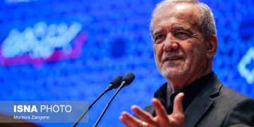 در برق ، آب ، نفت و بنزین مشکل داریم/ از تجار بپرسید که نبودن FATF چه مشکلی ایجاد کرده است