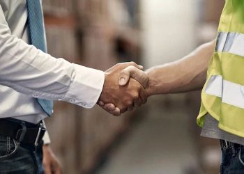 همدلی با ذی‌نفعان