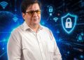 آرش کریمبیگی، مدیرعامل شاتل موبایل: اینترنت را نباید به چند سرویس داخلی تقلیل داد؛ فیلترینگ پروژهای شکستخورده است