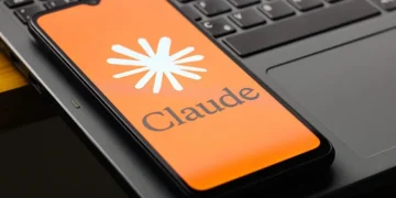 نتایج نظرسنجی ۲۰۲۶؛ چرا Claude از ChatGPT و Gemini رضایت بیشتری ایجاد کرده است؟