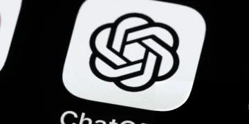 ChatGPT در مک حالا به iMessage اپل متصل می‌شود؛ قابلیت جدید هوش مصنوعی برای خواندن و پاسخ‌گویی به پیام‌ها