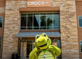 کراکس با معرفی Niles وارد عصر جدید داستان‌گویی برند شد؛ اولین شخصیت رسمی Crocs را بشناسید