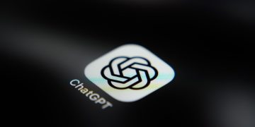 تقاضای بی‌سابقه برای Astra؛ OpenAI ثبت‌نام اشتراک ۲۰۰ دلاری Pro را موقتاً متوقف کرد